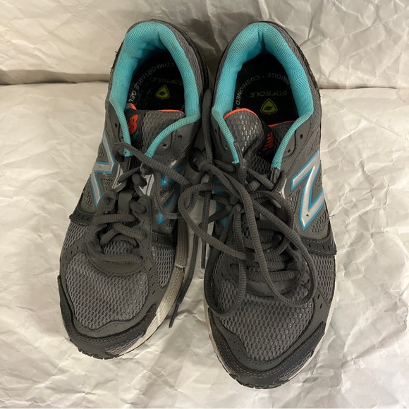 New Balance 470 Womens size 8 gray/ Green Running Shoes Lace Up. - Picture 2 of 7